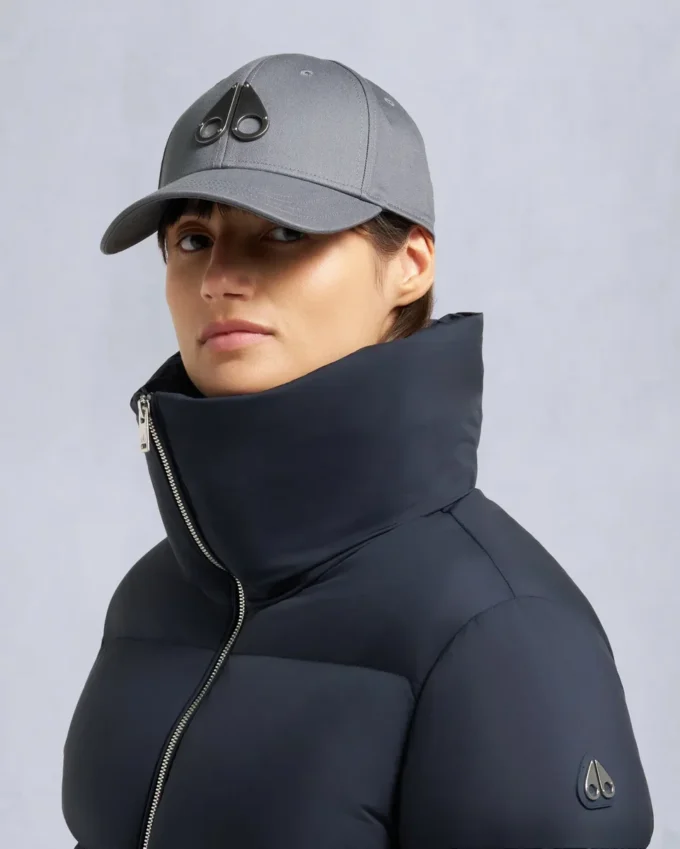 Belle Dune kort dunjacka med fårskinnskant