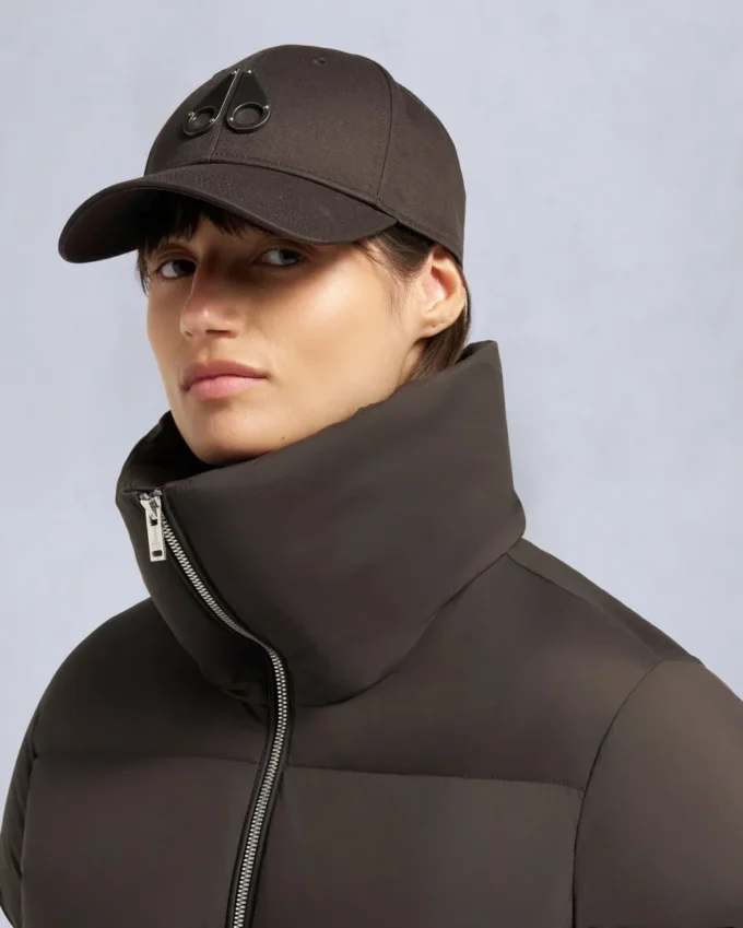 Belle Dune kort dunjacka med fårskinnskant