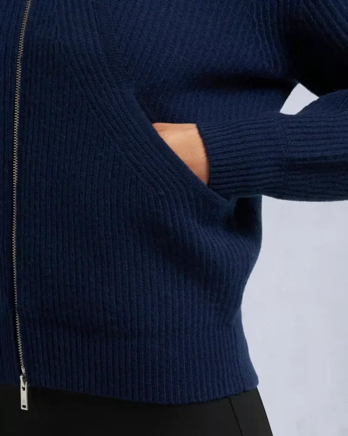 Corina tröja med hel dragkedja